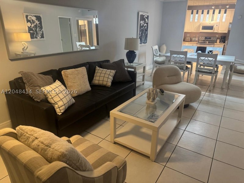 Condo for sale at Pavilion 823