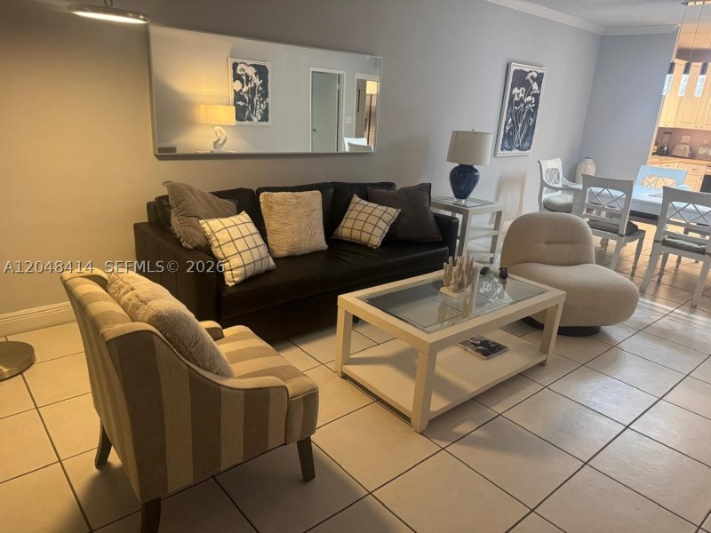 Condo for sale at Pavilion 823