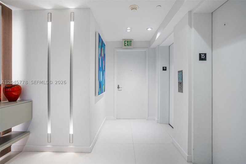 Condo for sale at Mosaic Miami Beach 1503