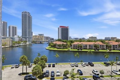Comprar apartamento no 200 Leslie 722