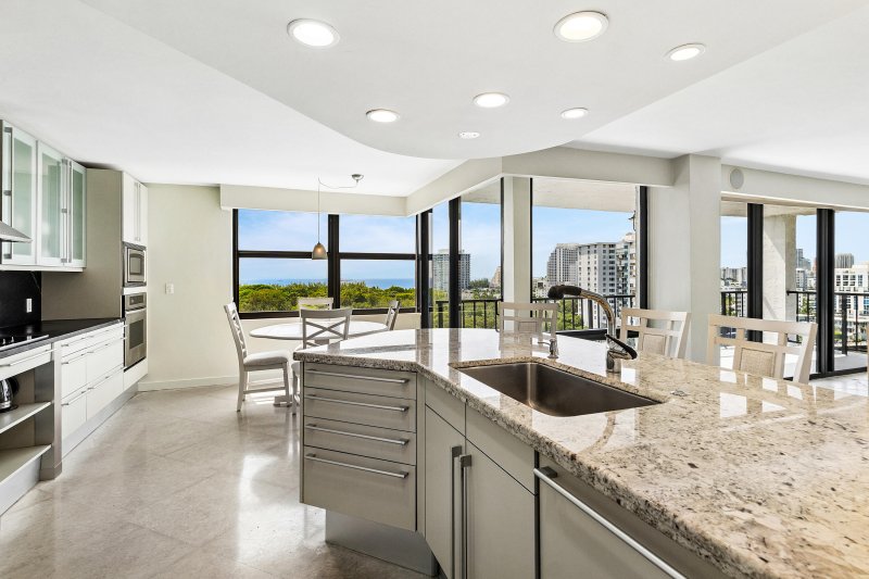 Condo for sale at The Corinthian 12h