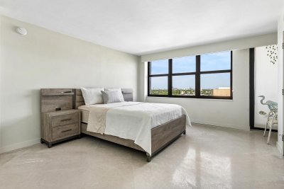 Comprar apartamento en The Corinthian 12h
