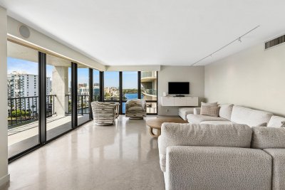 Comprar apartamento en The Corinthian 12h