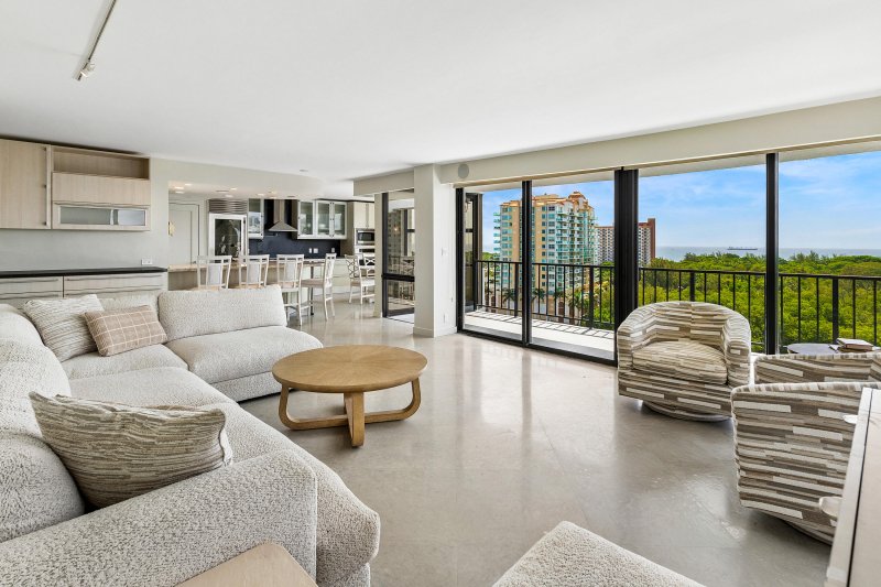 Condo for sale at The Corinthian 12h