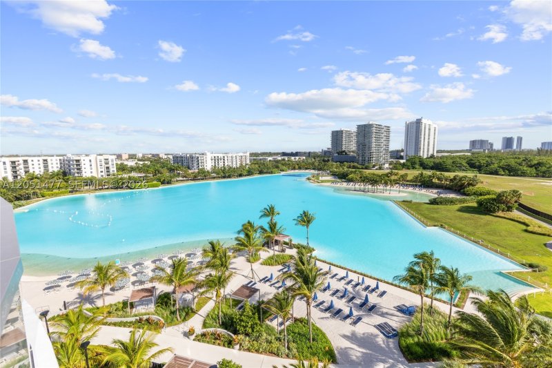 Condo for sale at One Park Tower by Turnberry 611