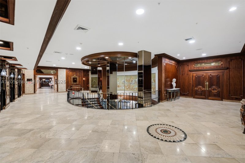 Condo for sale at Maison Grande 517