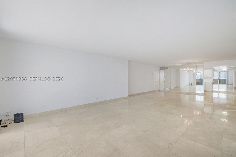 Condo for sale at Maison Grande 517