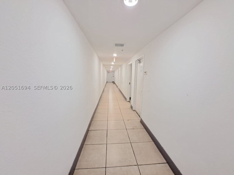 Apartment for rent at Season One Brickell 706
