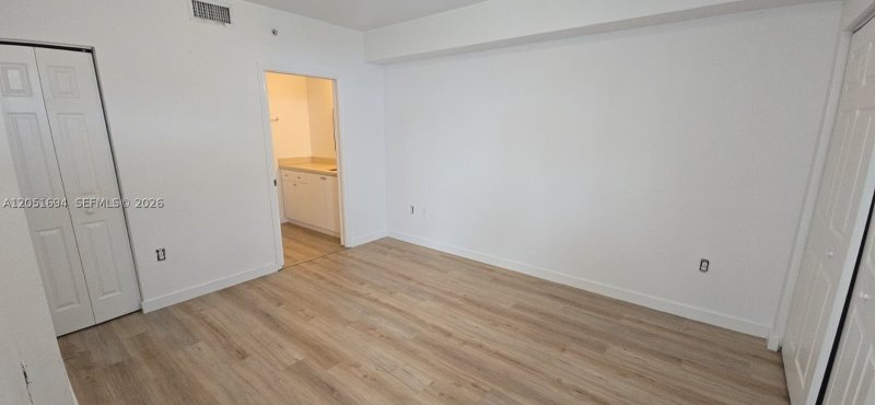 Apartment for rent at Season One Brickell 706