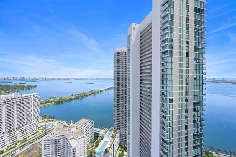Comprar apartamento en Paraiso Bayviews 3804