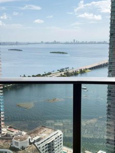 Comprar apartamento en Paraiso Bayviews 3804