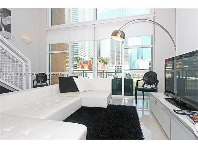 Apartment for rent at Vizcayne Everglades On The Bay 442