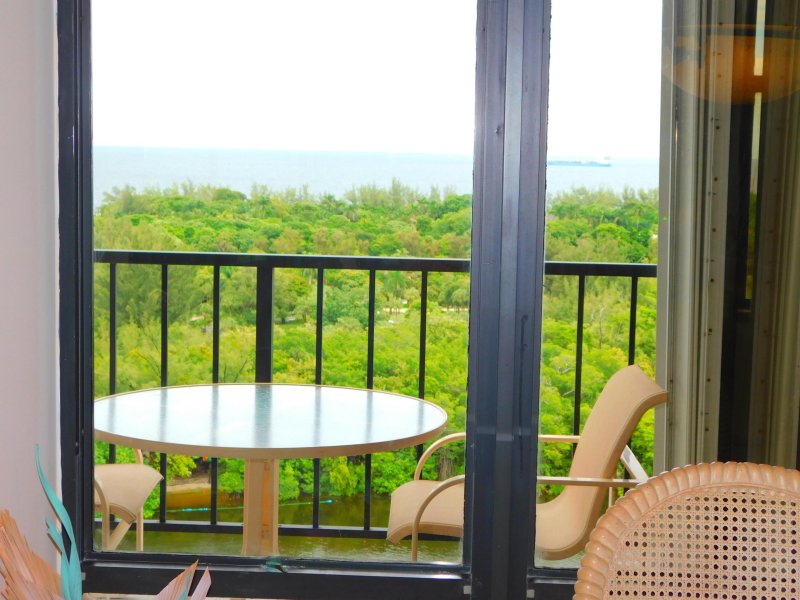 Condo for sale at The Corinthian 16e