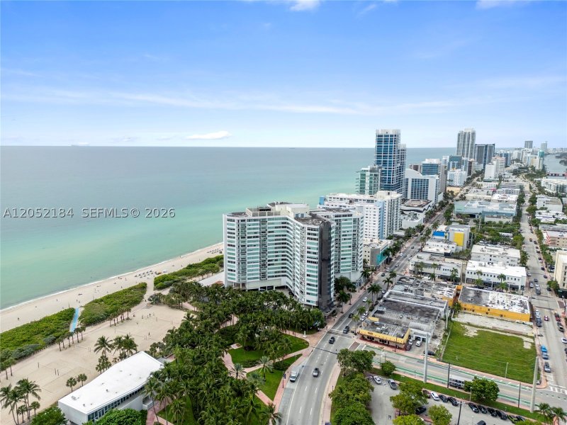 Condo for sale at Burleigh House 1535