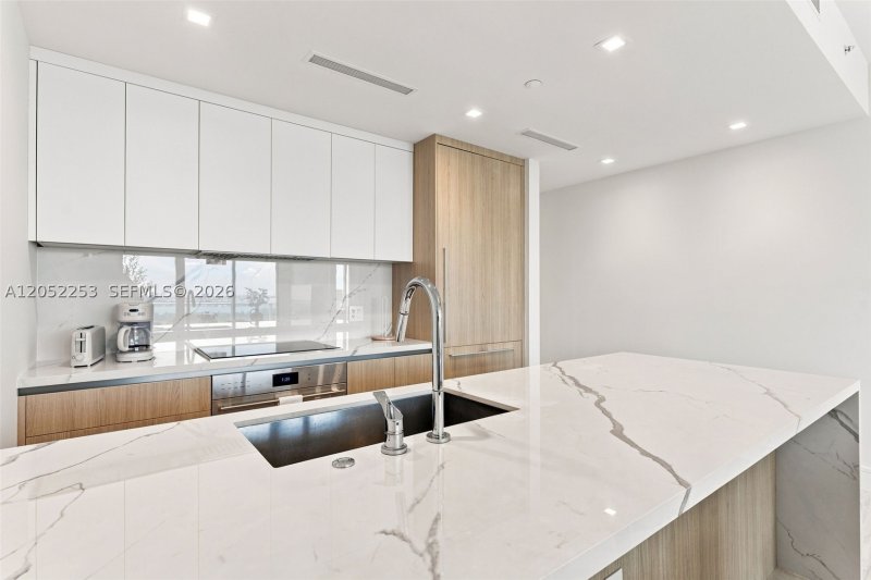 Alquiler de apartamento en One Park Tower by Turnberry 1704