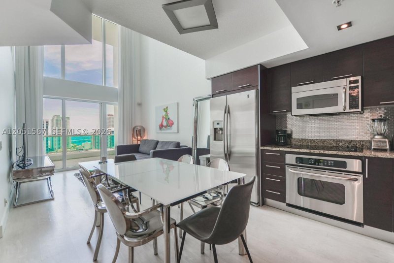 Apartment for rent at Brickell on the River South 2009