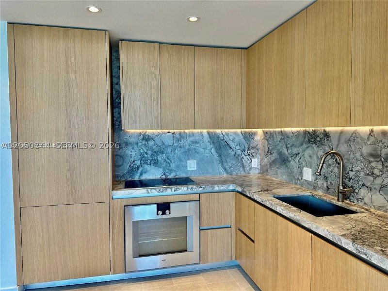 Alquiler de apartamento en Five Park Miami Beach 1708