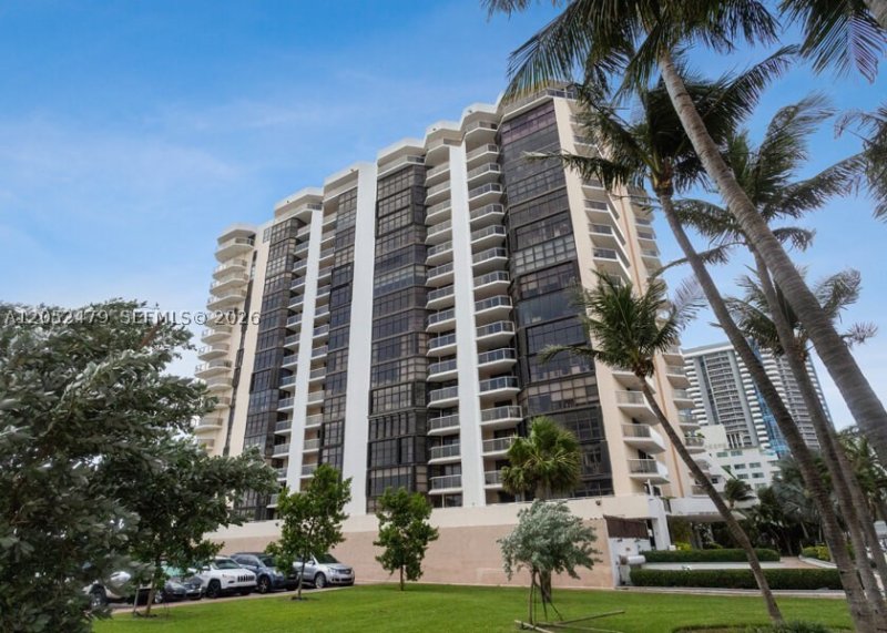 Condo for sale at Mar Del Plata 809