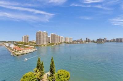 Comprar apartamento no Winston Towers 1401