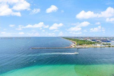 Comprar apartamento en Point of Americas 2804