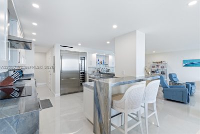 Comprar apartamento en Point of Americas 2804