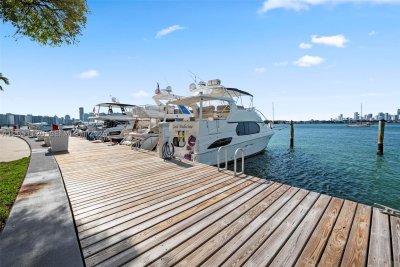 Comprar apartamento en Nine Island Avenue 610