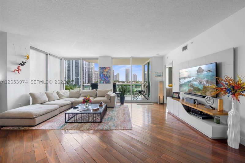 Condo for sale at Hidden Bay 507