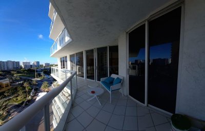 Comprar apartamento no Oceania 1 818