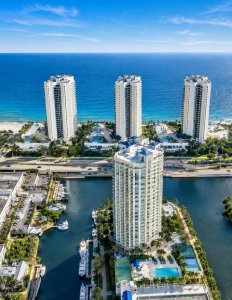 Comprar apartamento no Oceania 1 818