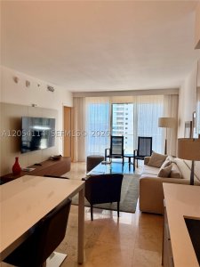 Aluguel de apartamento no Brickell House Condo 1107