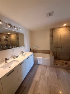 Aluguel de apartamento no Brickell House Condo 1107