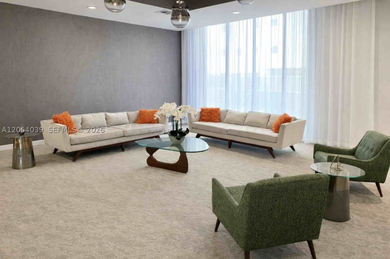 Apartment for rent at Four Winds Condo 505