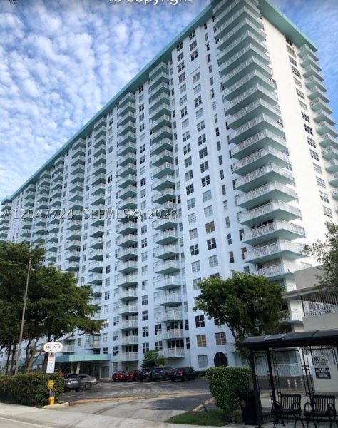 Comprar apartamento en Winston Towers 1208