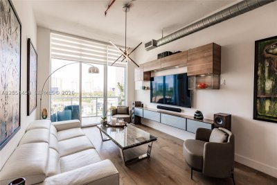Comprar apartamento en Uptown Marina Lofts 714