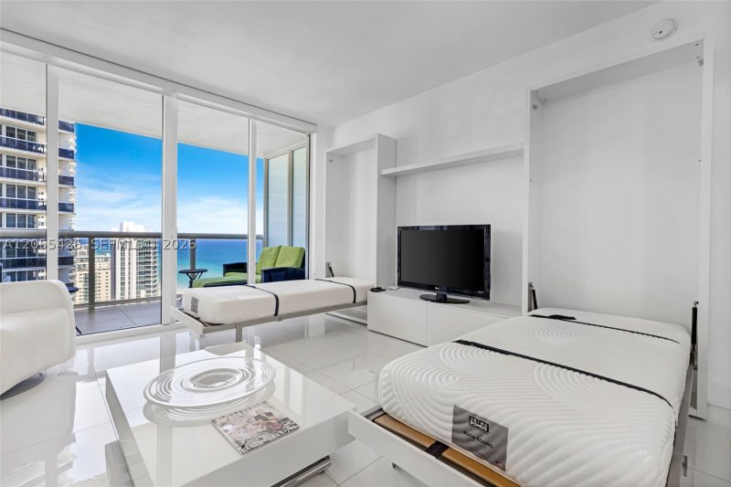 Condo for sale at Beach Club Two 2609