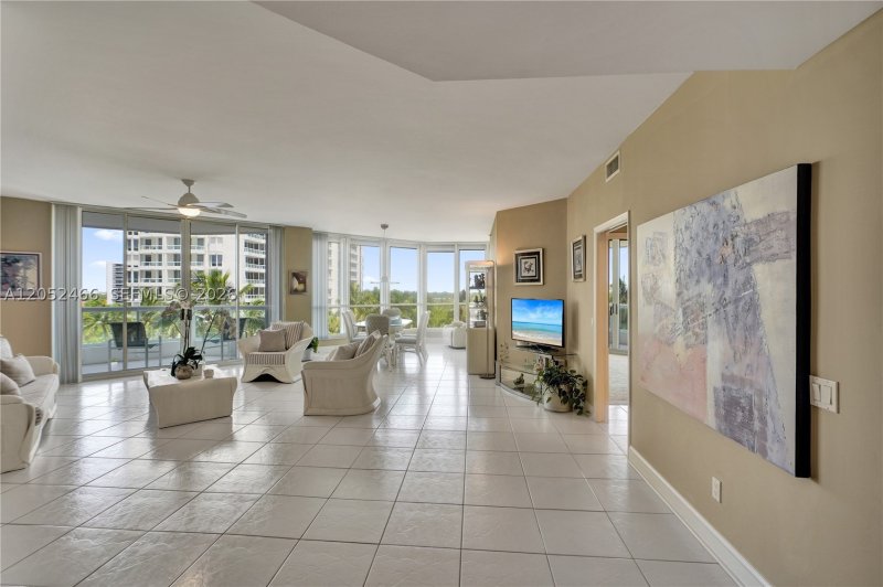 Condo for sale at Atlantic Two at The Point 805