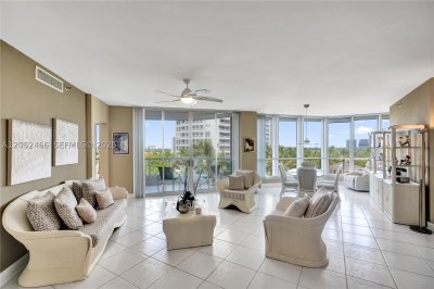 Comprar apartamento no Atlantic Two at The Point 805