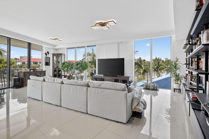 Comprar apartamento en Echo Aventura 201
