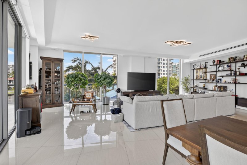 Comprar apartamento en Echo Aventura 201