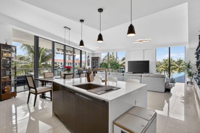 Echo Aventura Apt #201
