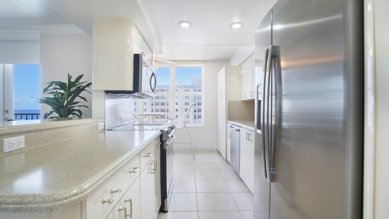 Condo for sale at Plaza South 12k