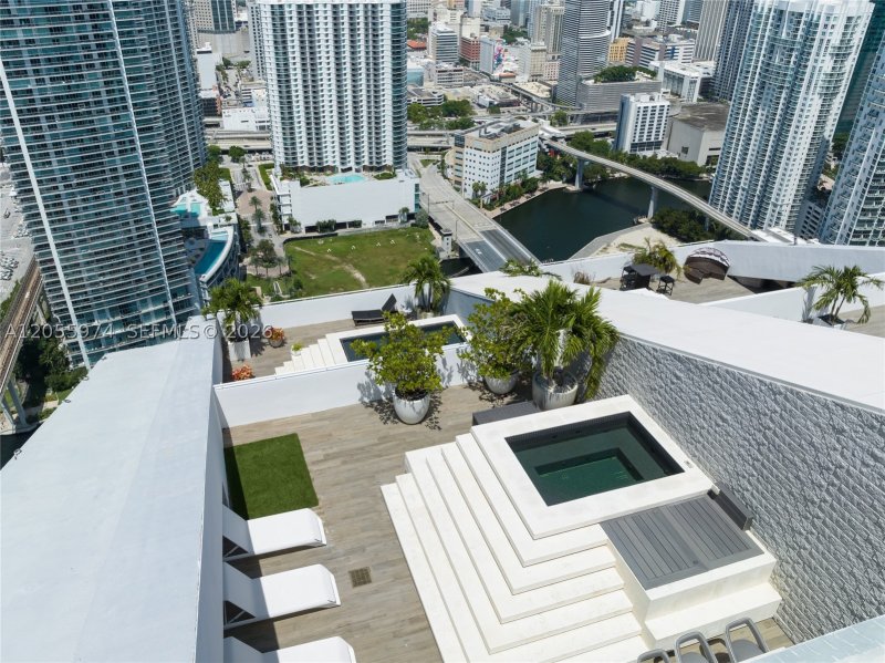 Comprar apartamento en Brickell City Centre Rise PH 4303