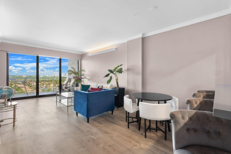 Condo for sale at Allington Towers PHC