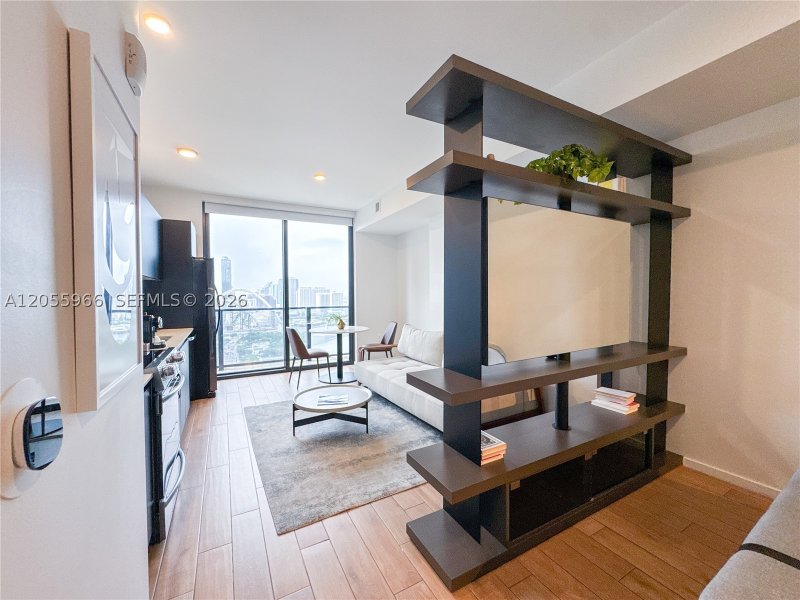 Condo for sale at The Elser Hotel and Residences 2007