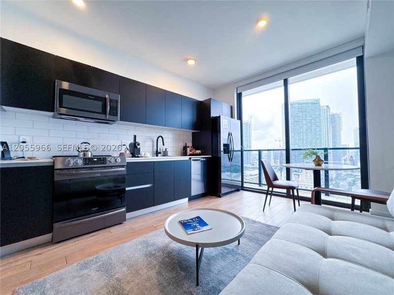 Condo for sale at The Elser Hotel and Residences 2007