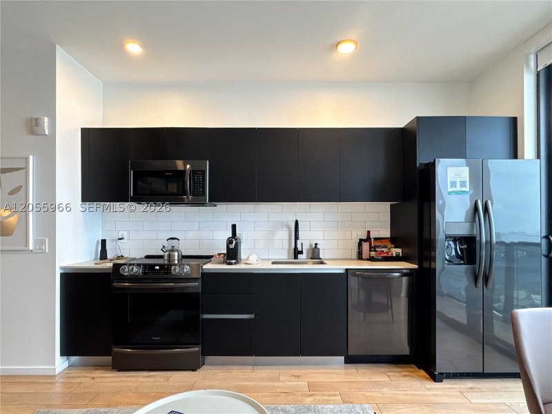 Condo for sale at The Elser Hotel and Residences 2007
