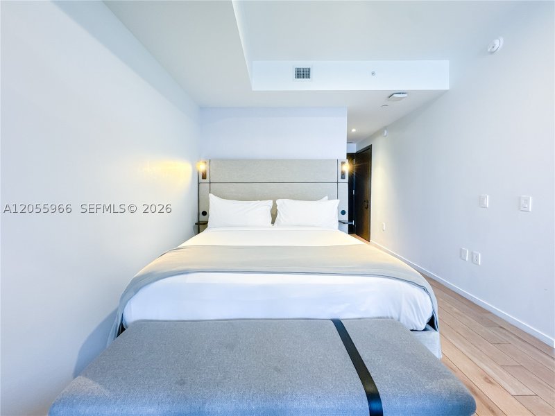 Condo for sale at The Elser Hotel and Residences 2007
