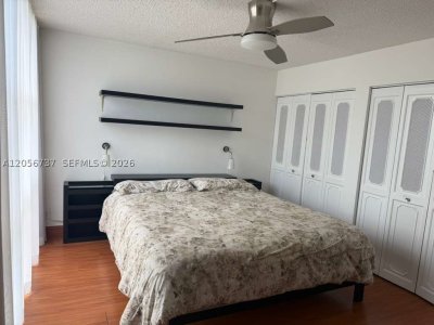 Comprar apartamento en Plaza of the Americas 709