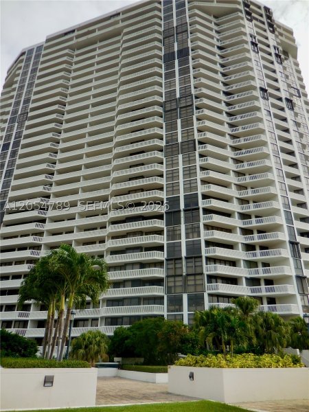 Aluguel de apartamento no 1000 Williams Island 2308