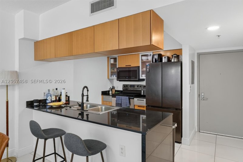 Apartment for rent at Opera Tower 1609
